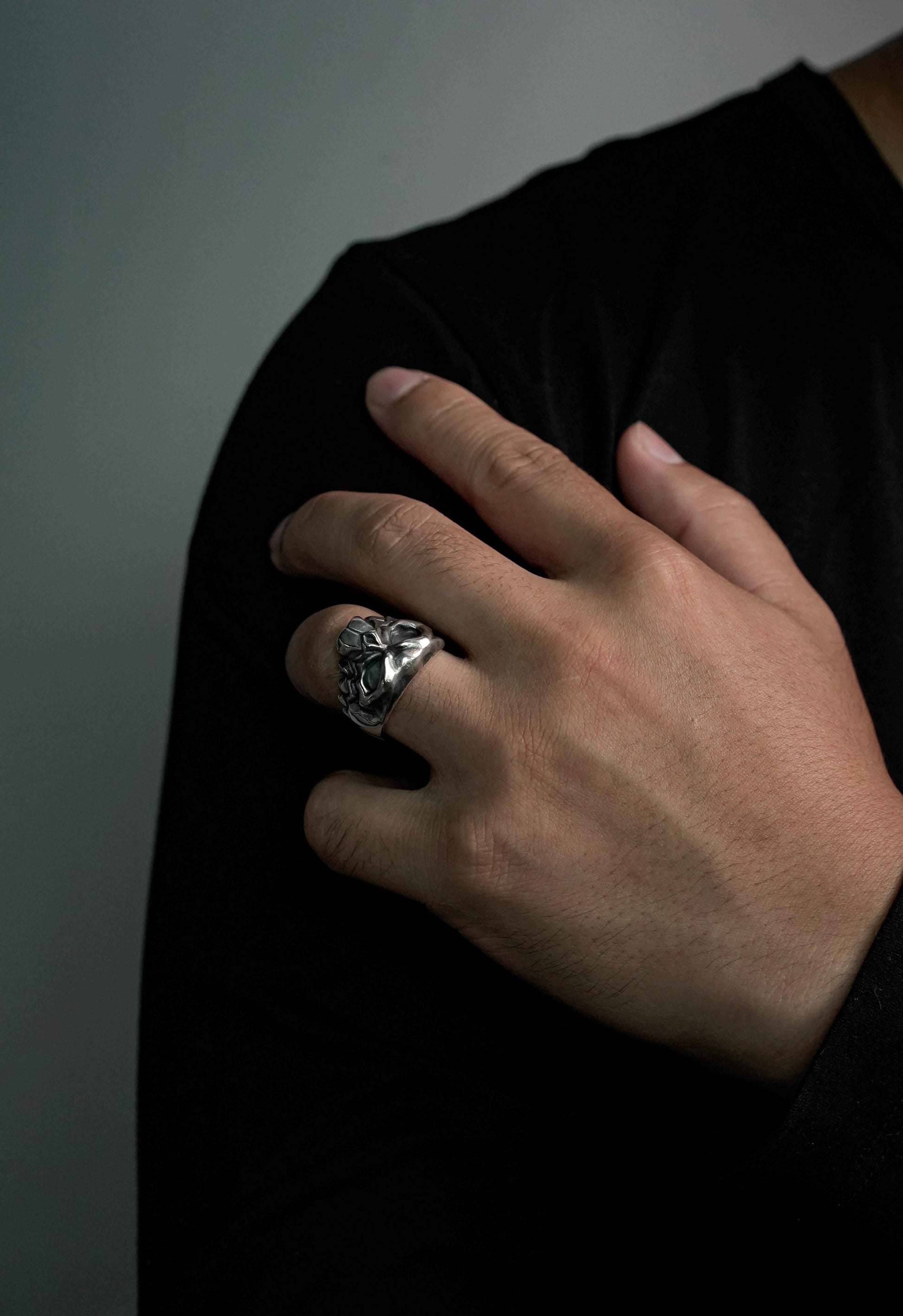 925 Sterling Silver Big Teeth Skull Ring