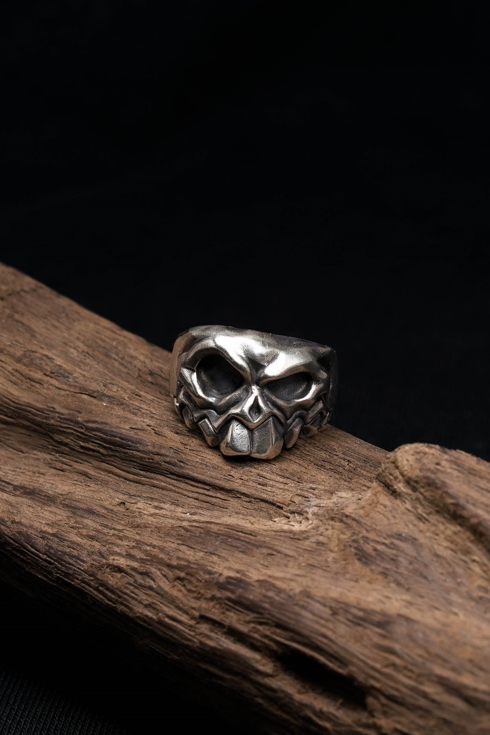 925 Sterling Silver Big Teeth Skull Ring
