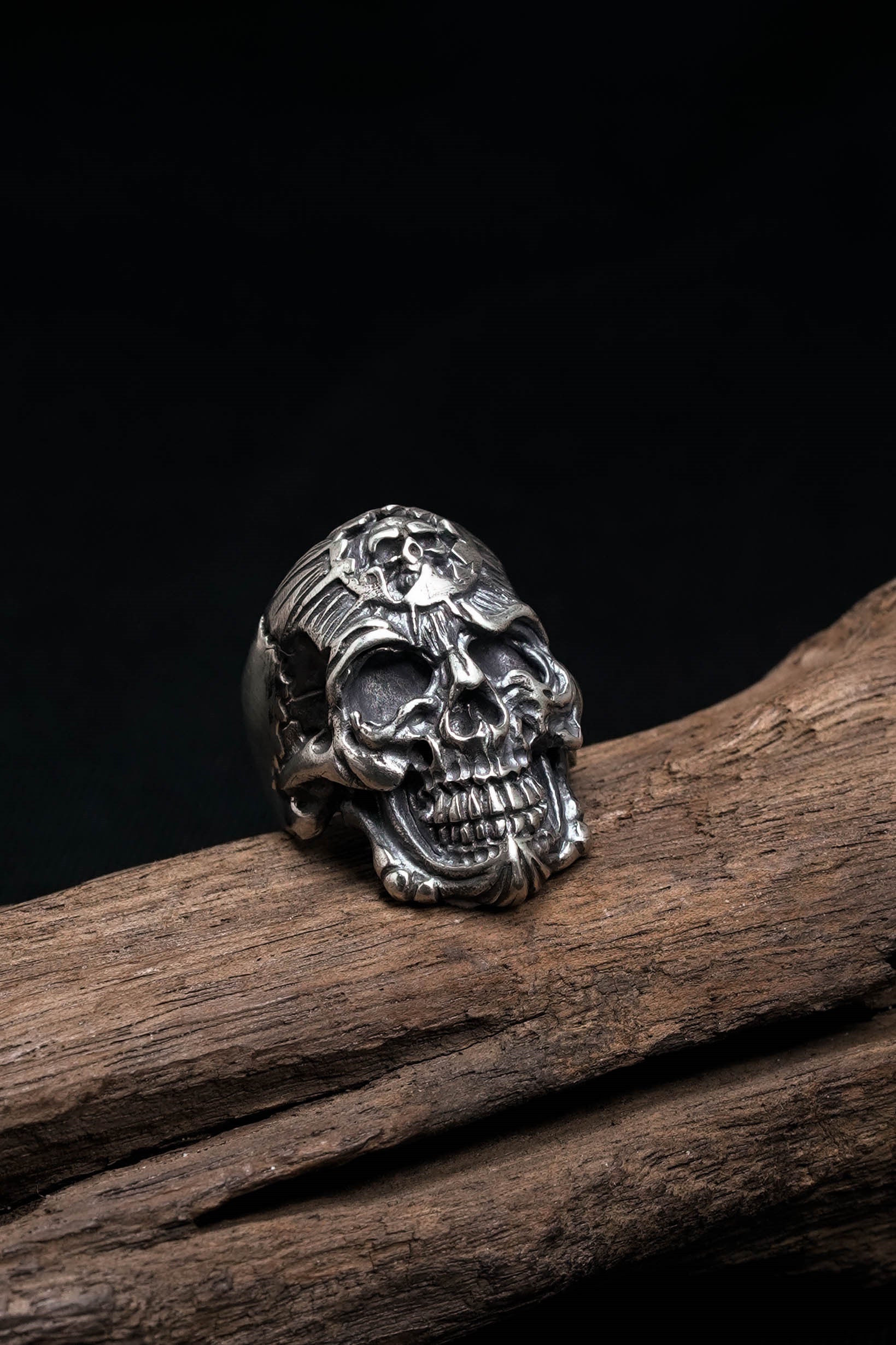 Retro Gothic Skull Silver Ring