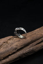 Load image into Gallery viewer, Retro Handmade Silver Vintage Flat Skull Ring

