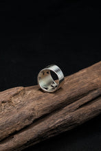 Load image into Gallery viewer, Classic Black Onyx 925 Sterling Silver Retro Ring
