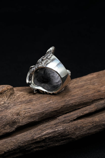 Vintage Domineering Red Eye Toothed Tiger Rings