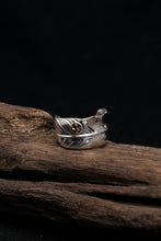 Load image into Gallery viewer, Takahashi Goro 925 Silver Small Feather Ring

