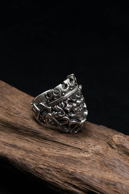 Retro Silver Personality King Skull Ring