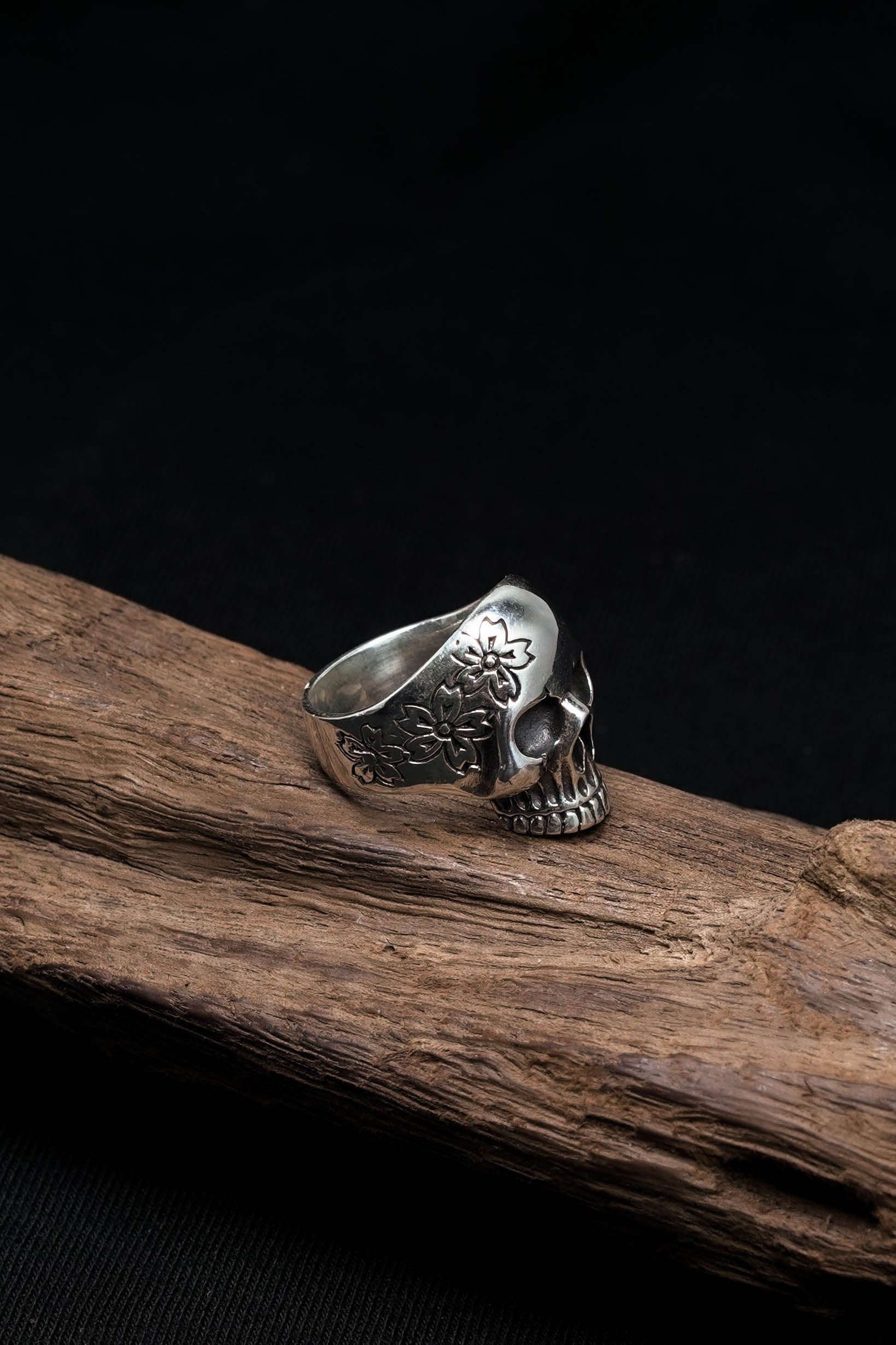 Vintage 925 Sterling Silver Gothic Skeleton Ring