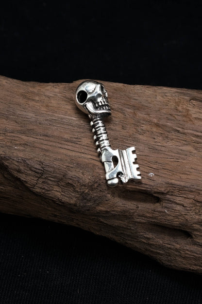 Retro Skull 925 Sterling Silver Key Pendant