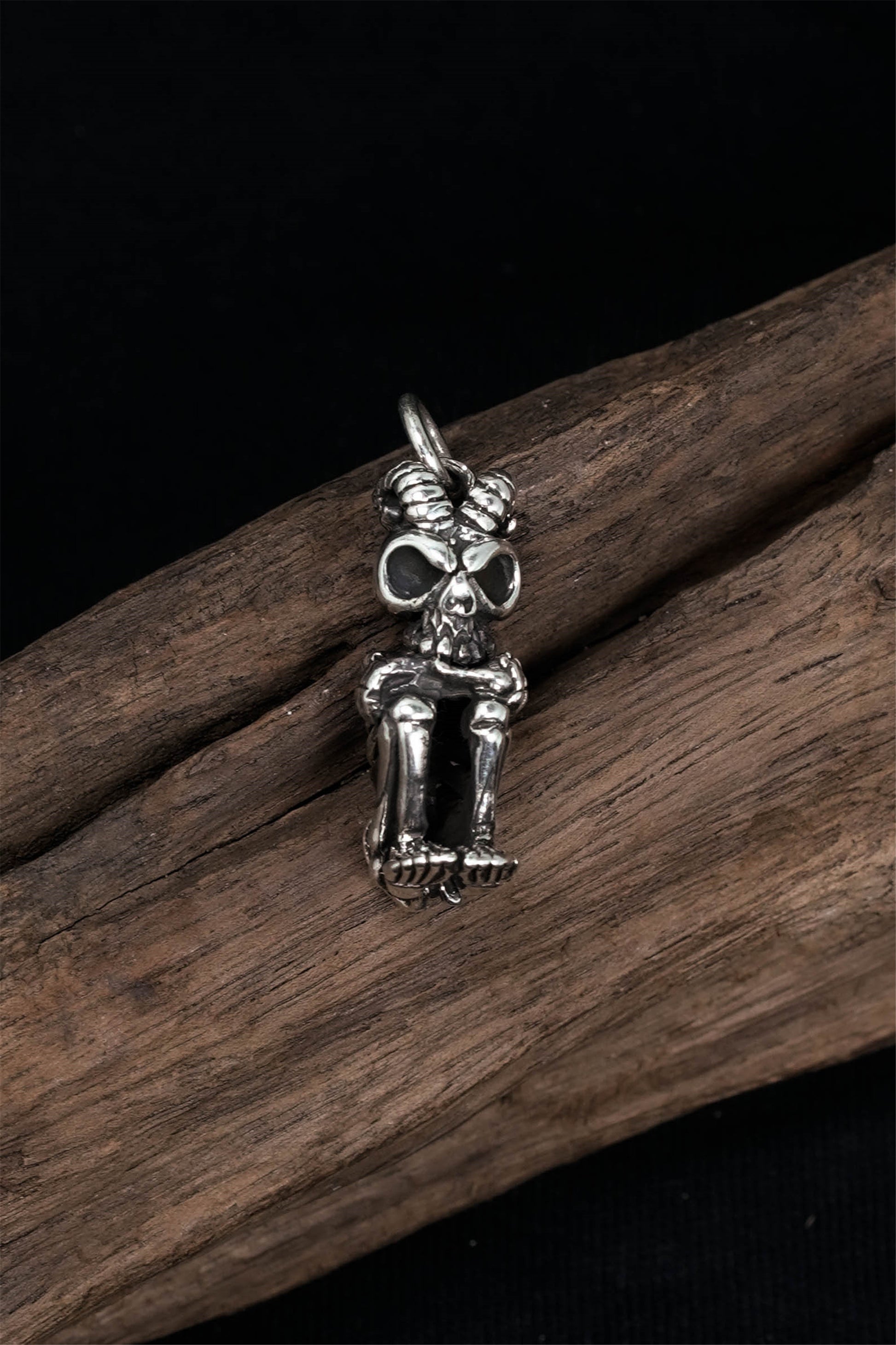Retro Skull 925 Sterling Silver Pendant