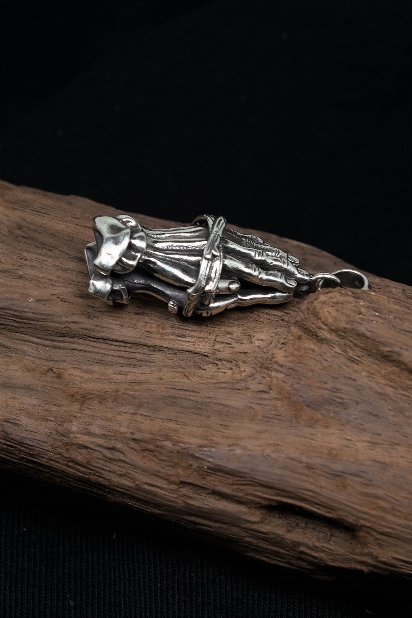 Praying Hands Antique 925 Silver Pendant