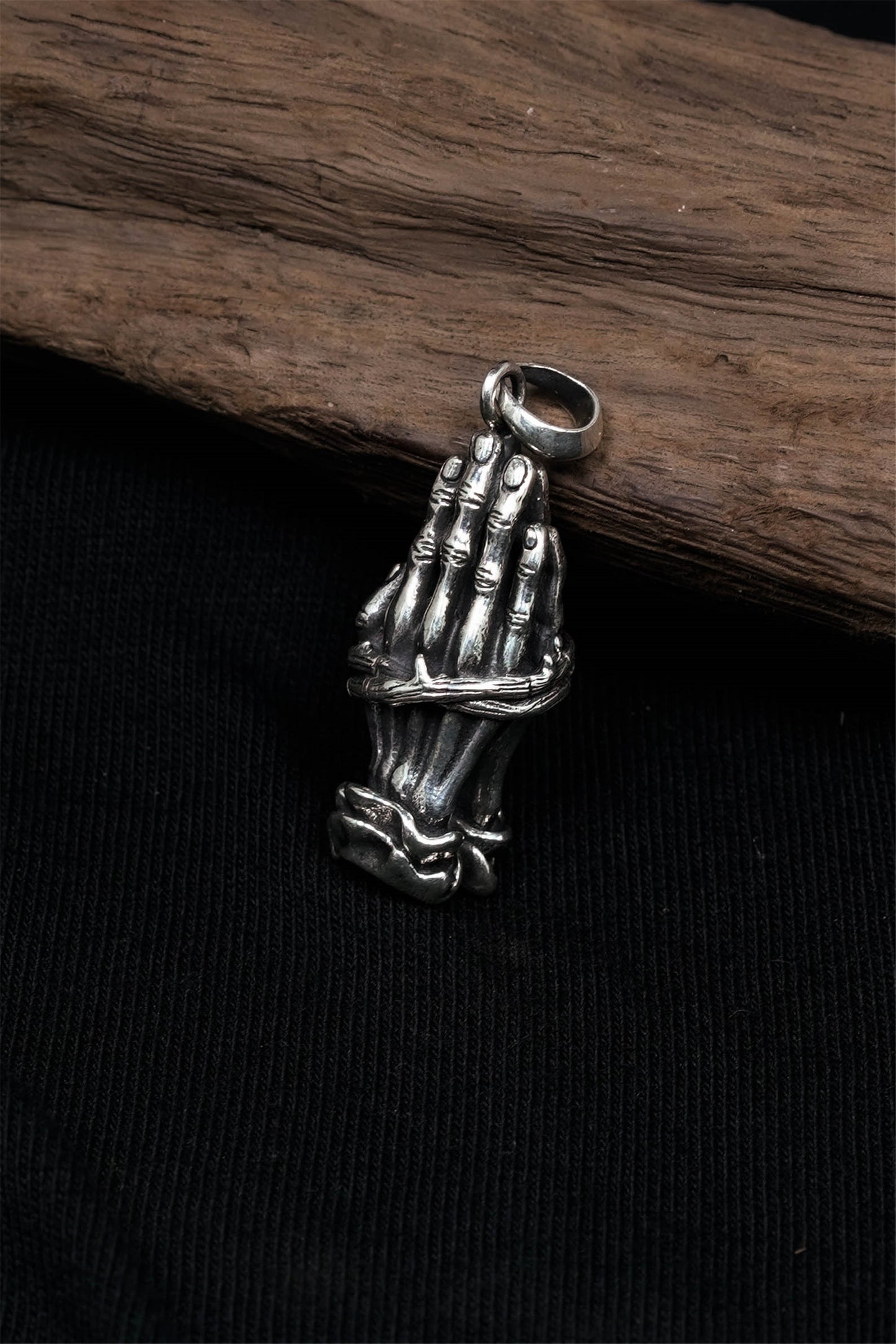 Praying Hands Antique 925 Silver Pendant