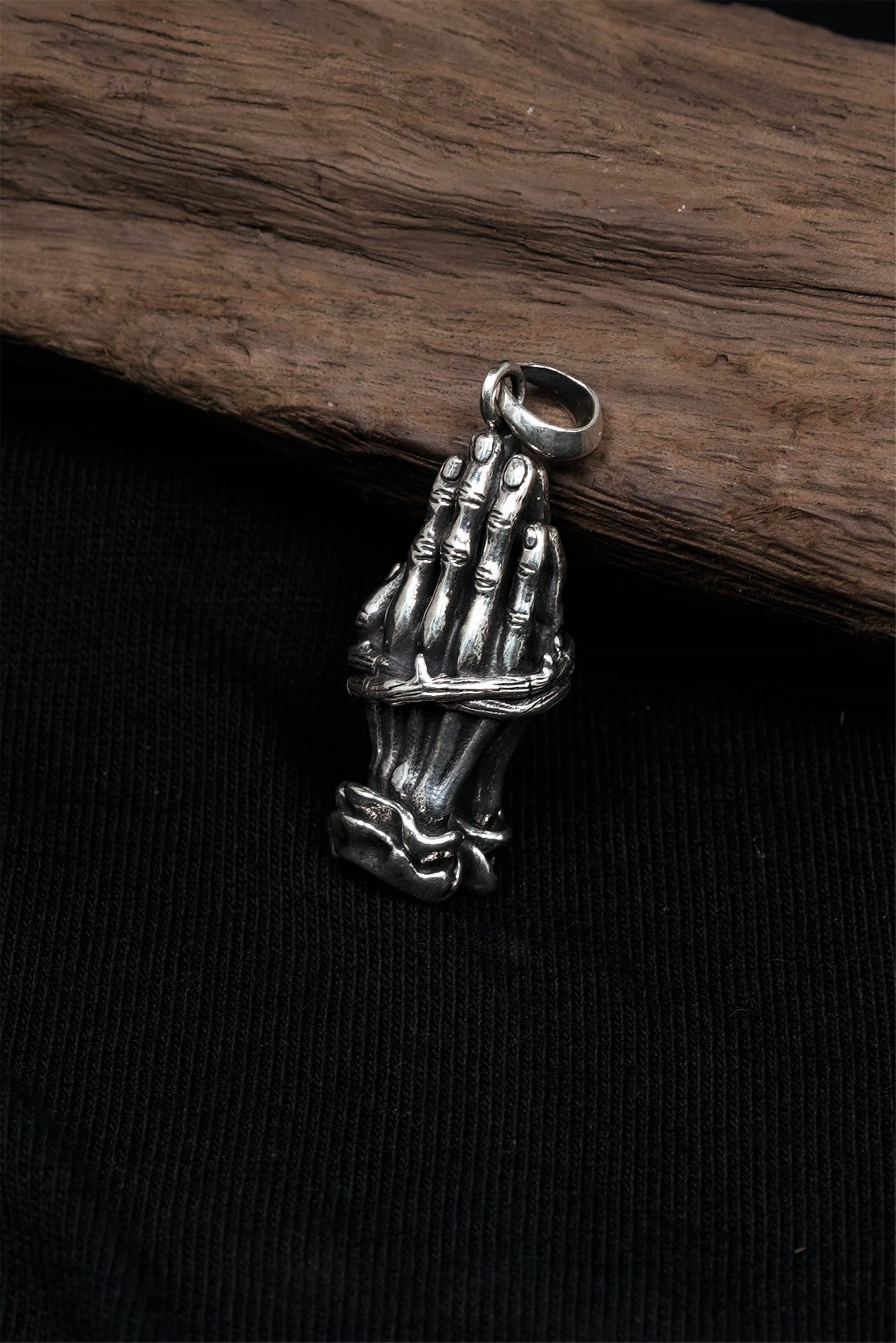 Praying Hands Antique 925 Silver Pendant