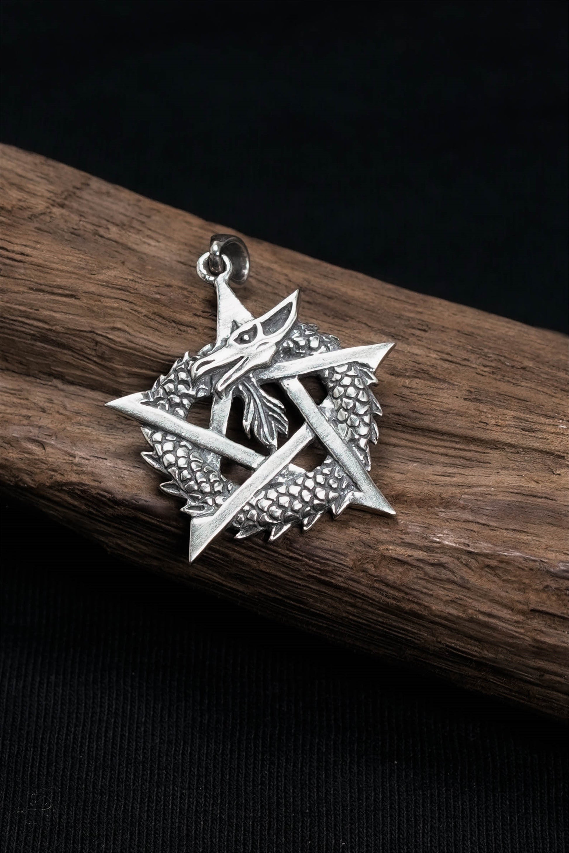 Retro 925 Sterling Silver Dragon Pendant