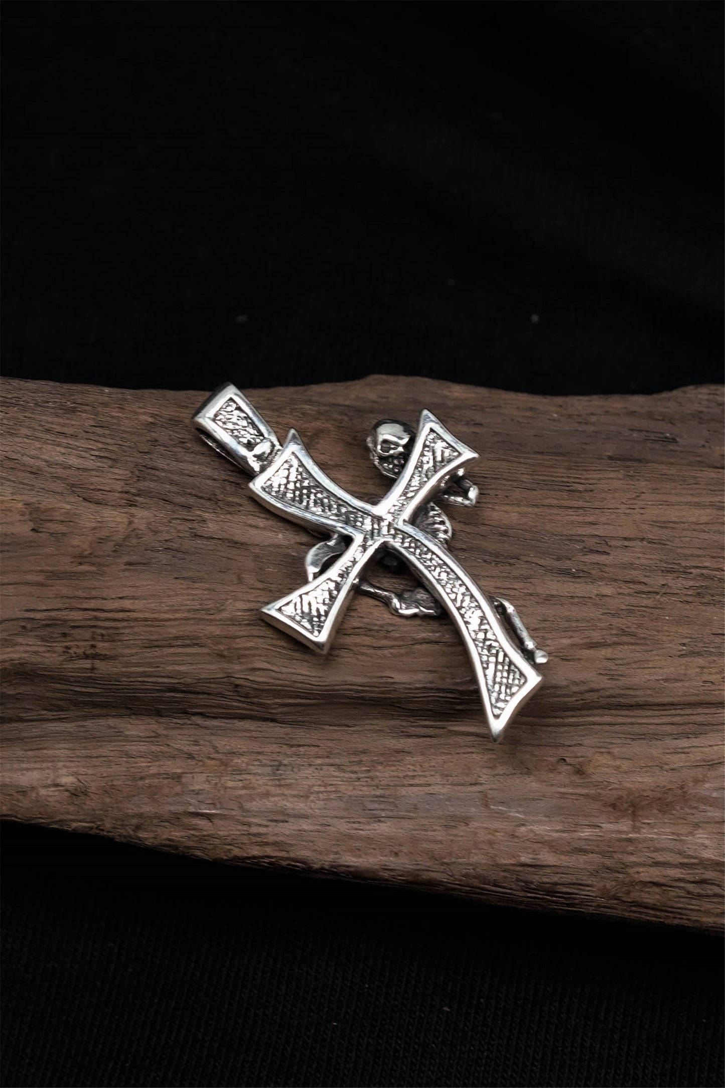 Retro Cross Skeleton Skull Pendant