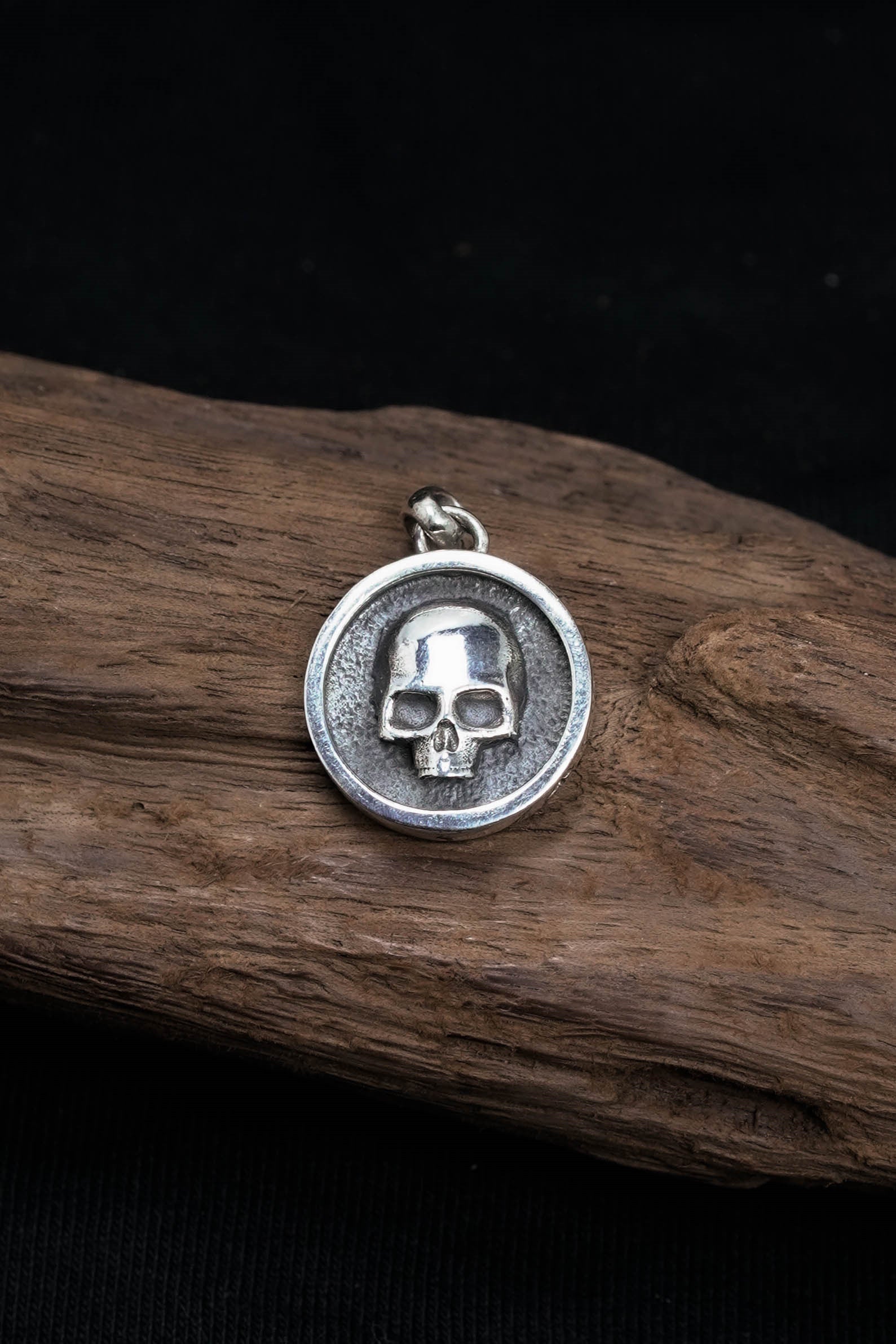 Retro Skull 925 Sterling Silver Coin Pendant