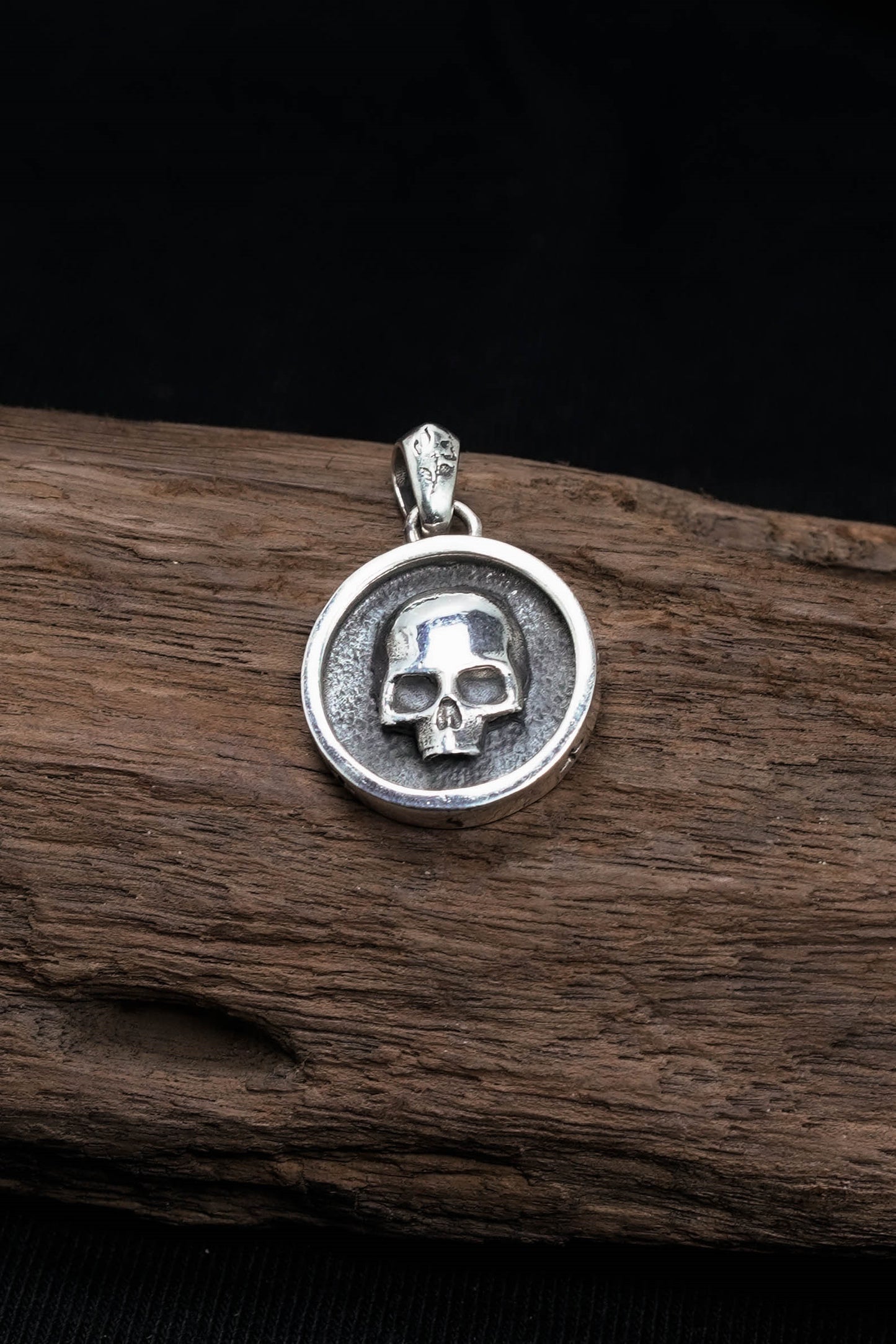 Retro Skull 925 Sterling Silver Coin Pendant