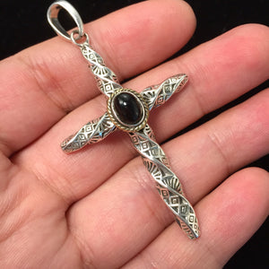 Twisted Cross 925 Silver Pendant with Onyx