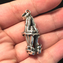 Load image into Gallery viewer, Praying Hands Antique 925 Silver Pendant
